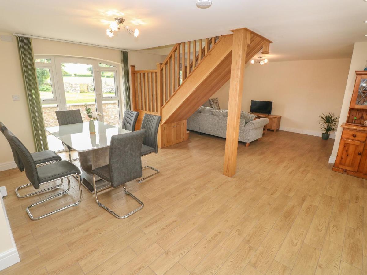 Woodpecker Barn Villa Pontyclun Kültér fotó